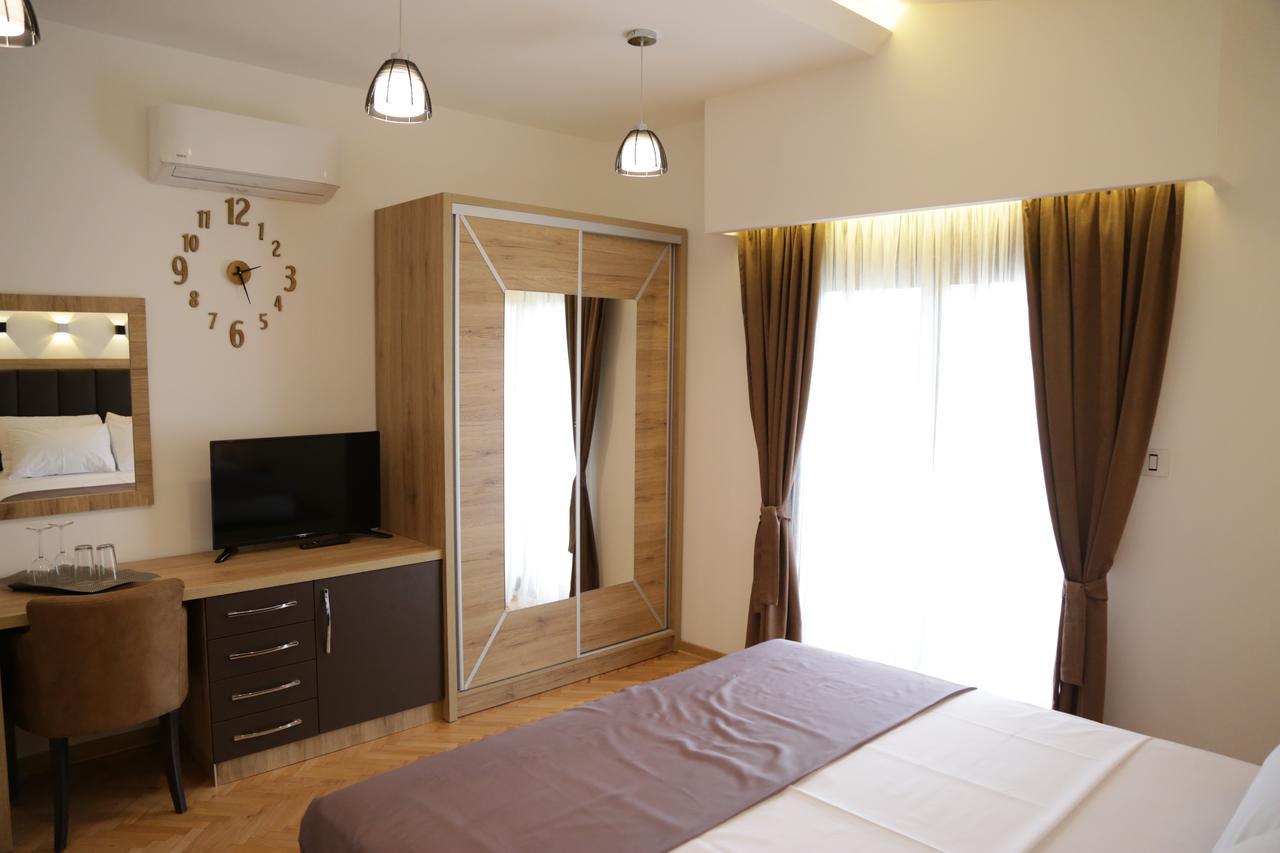 Hotel Comfort Ulcinj Exterior photo